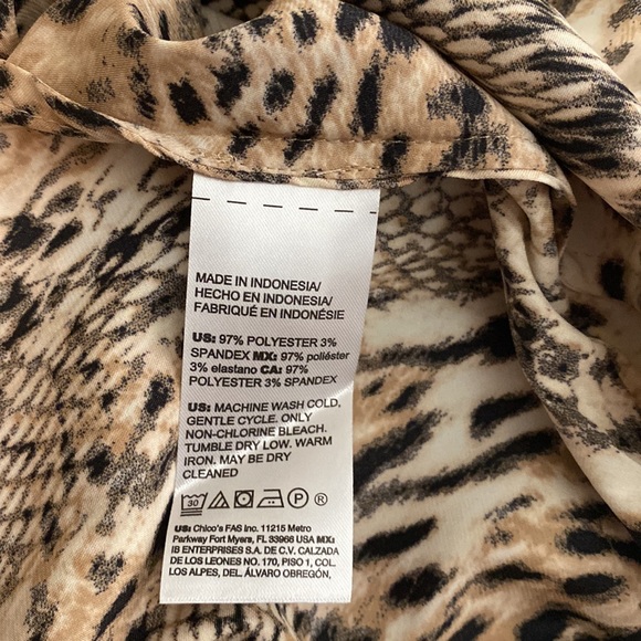 Chico’s V neck Pullover - Picture 8 of 8